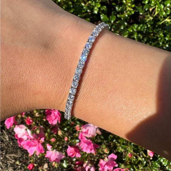 Tennis Bracelet in 3mm 14K white gold plated. BRAND NEW - Picture 3 of 3